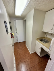 202 West Twohig, Suite 100 (4)