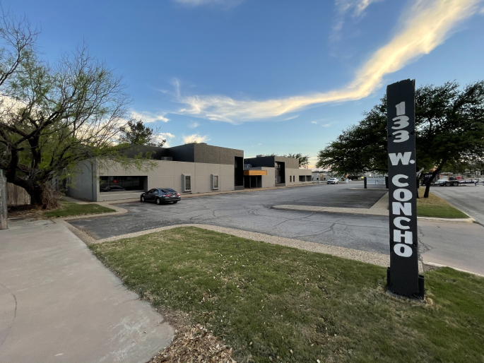 133 W. Concho