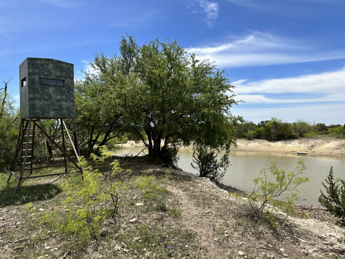 1821 Ranch Road 864